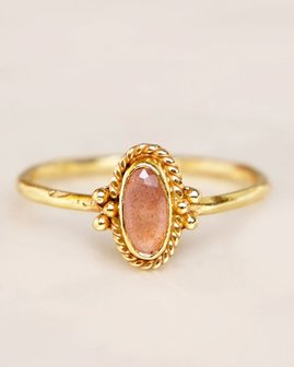 Muja-Juma - Ring - gold plated - peach moonstone - size 56