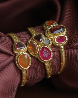 Muja Juma - Ring - goldplated - AWA - red agate, garnet